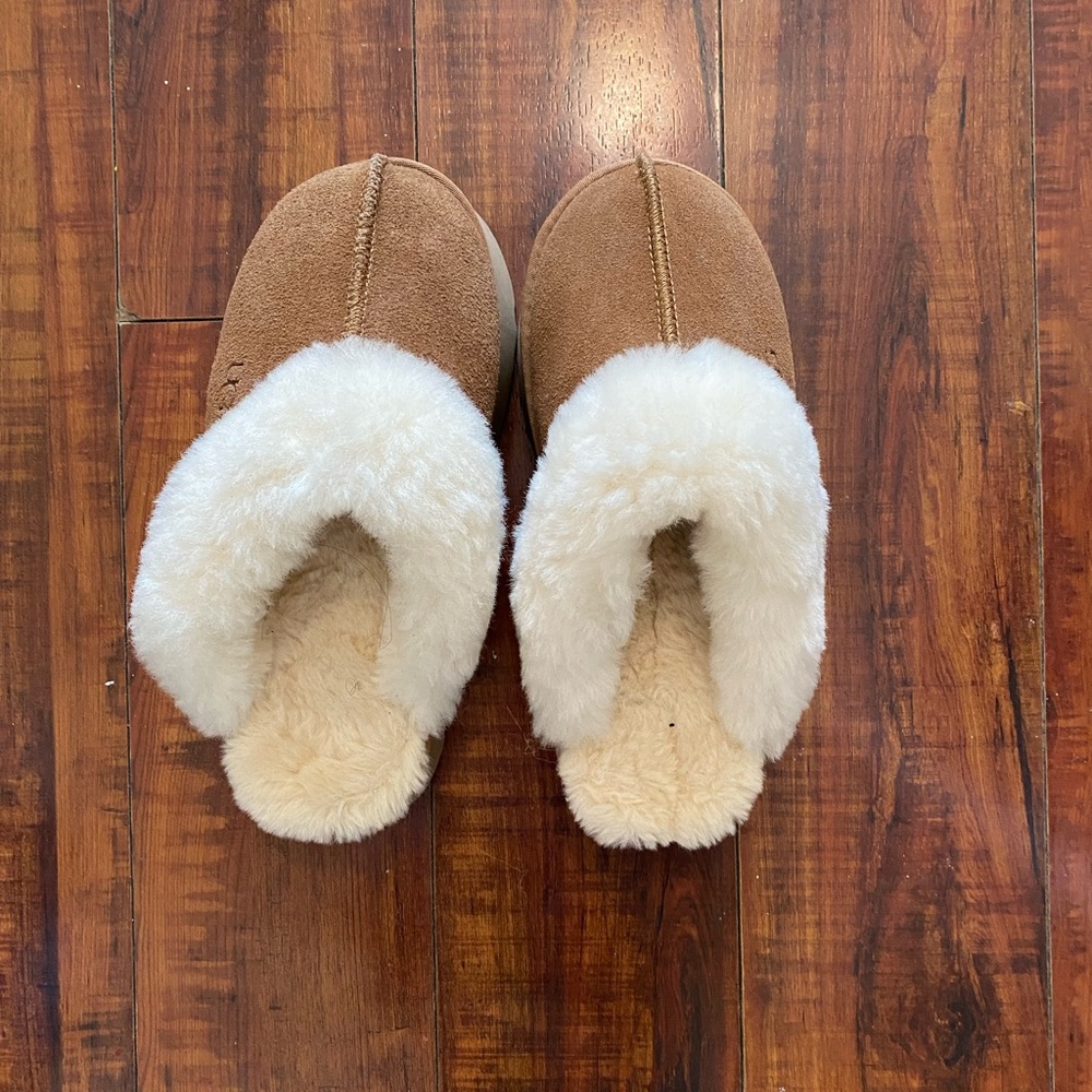 UGG Cozy Brown and White Fuzzy platform Slippers